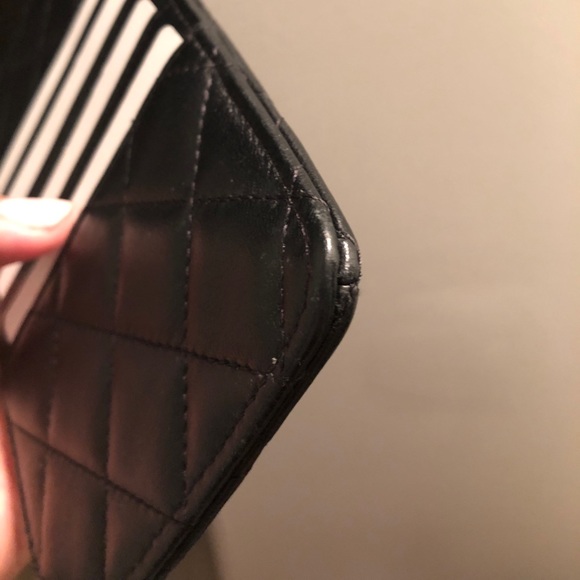 Authentic Lambskin Chanel flat wallet LGHW - Picture 6 of 7